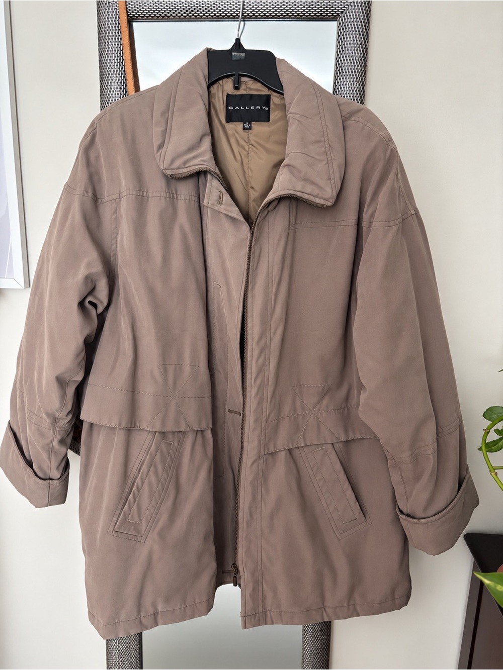 Vintage Gallery lightweight utility jacket, zip front, taupe/mushroom neutral